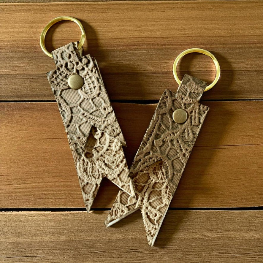 Dovetail Keychain - Sarah