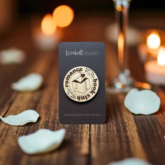 Book Club Badge Pin - Romance