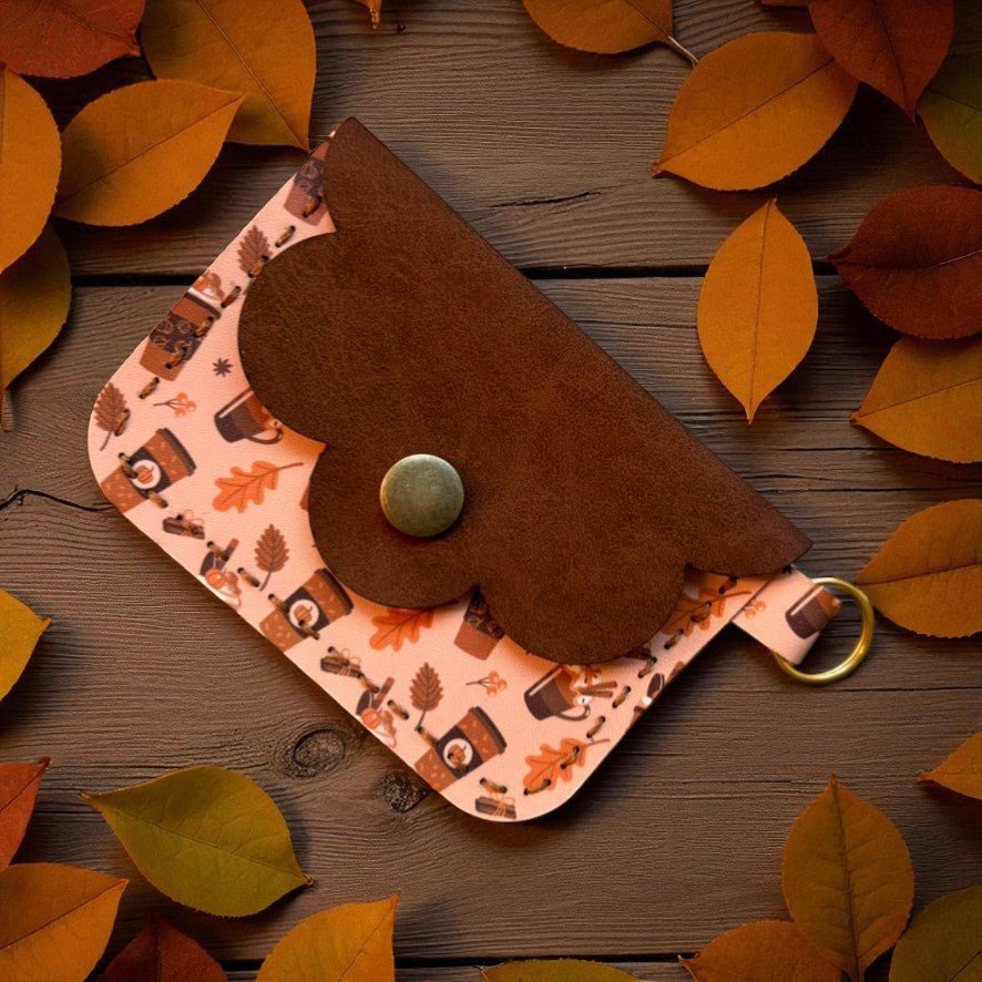 Scallop Charm Pouch - Lorelai Gilmore (Gilmore Girls)