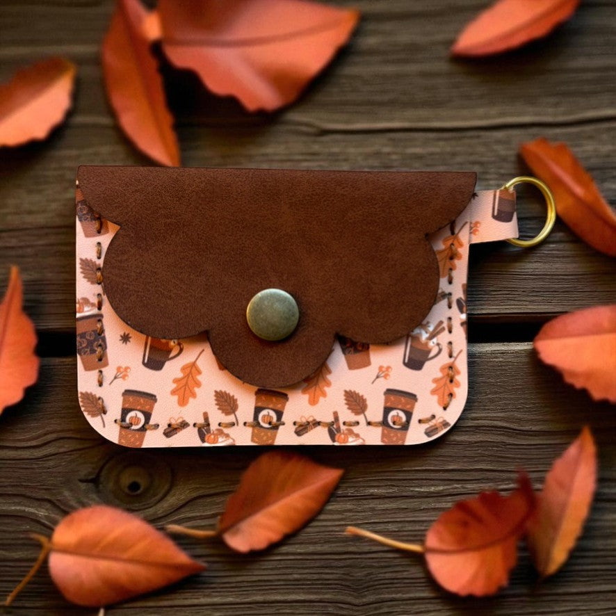 Scallop Charm Pouch - Lorelai Gilmore (Gilmore Girls)