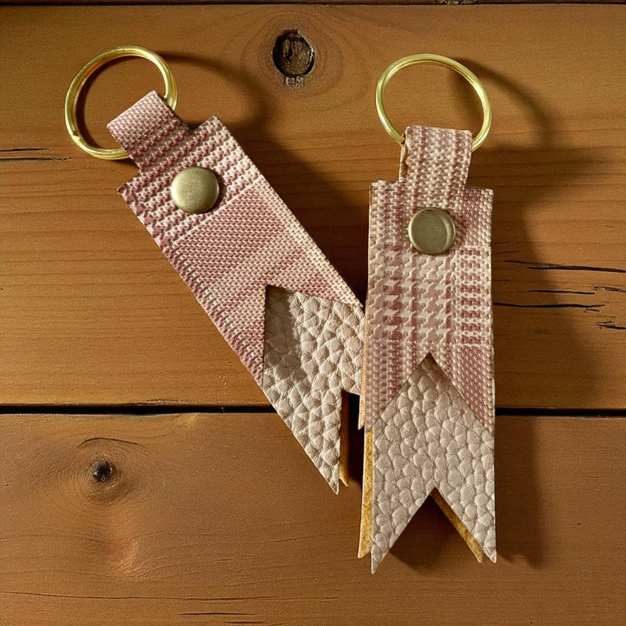 Dovetail Keychain - Ashley