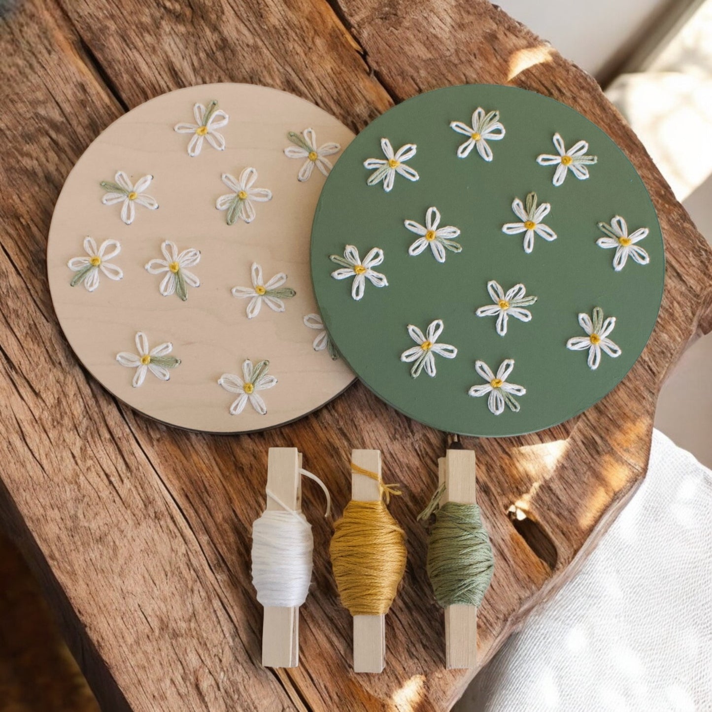 Daisy DIY Embroidery Kit