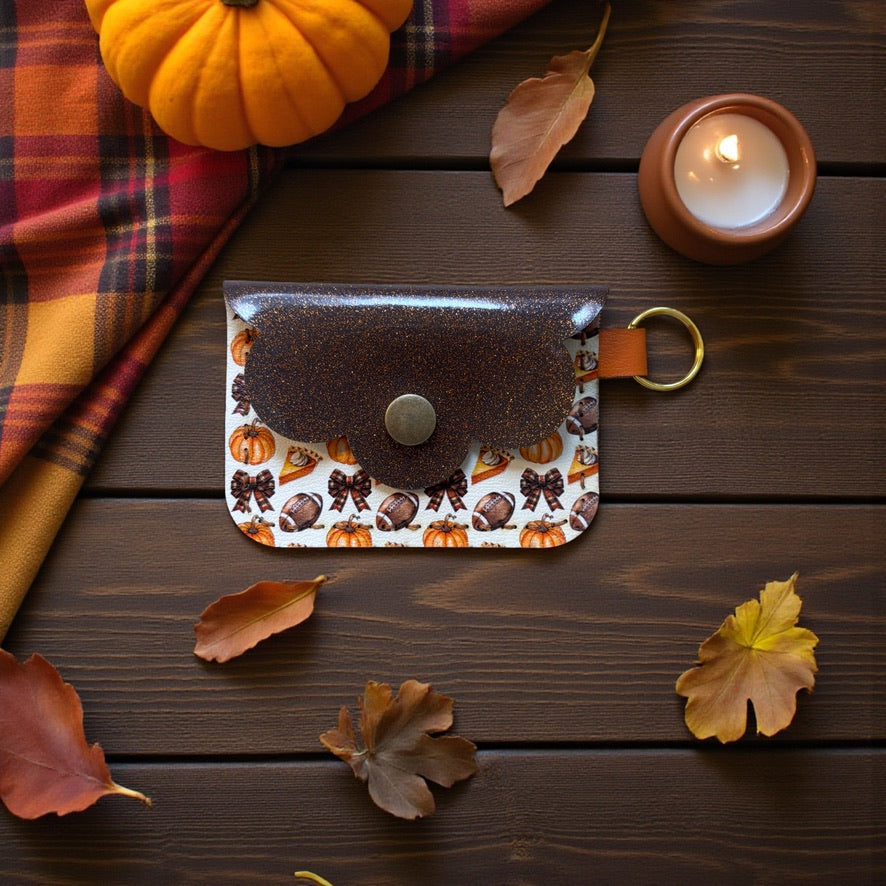 Scallop Charm Pouch - Giving Thanks