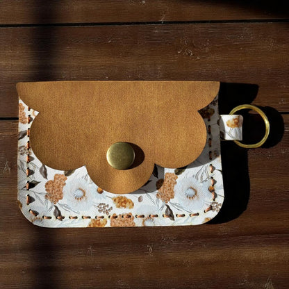 Scallop Charm Pouch - Taylor