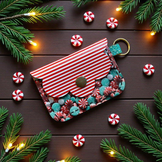 Scallop Charm Pouch - Candy Cane Wishes