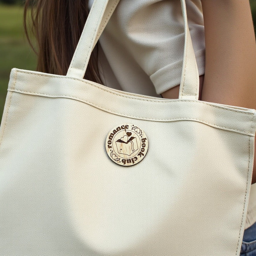 Book Club Badge Pin - Romance