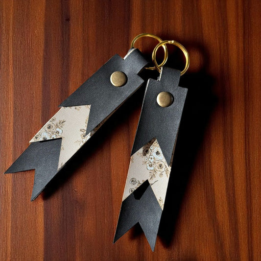 Dovetail Keychain - Amanda