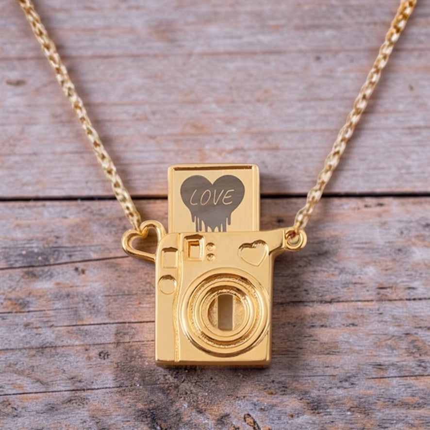 The Snapshot Necklace