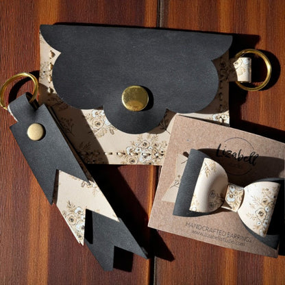 Scallop Charm Pouch - Amanda