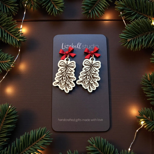 Mistletoe Magic Earrings
