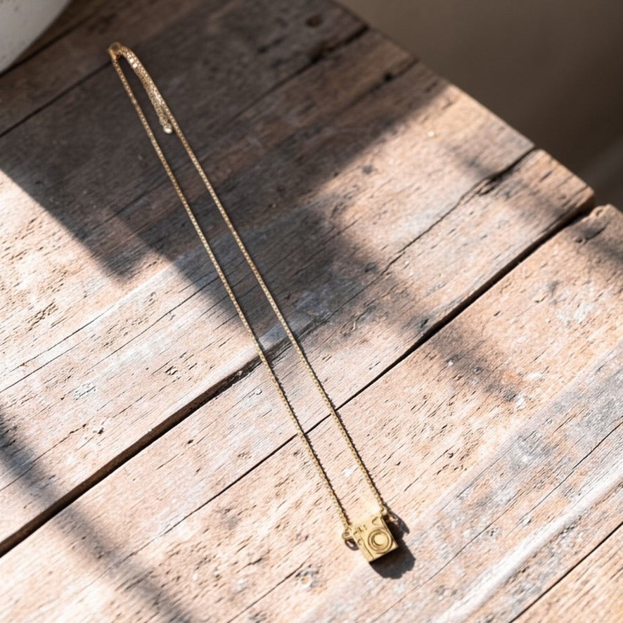 The Snapshot Necklace