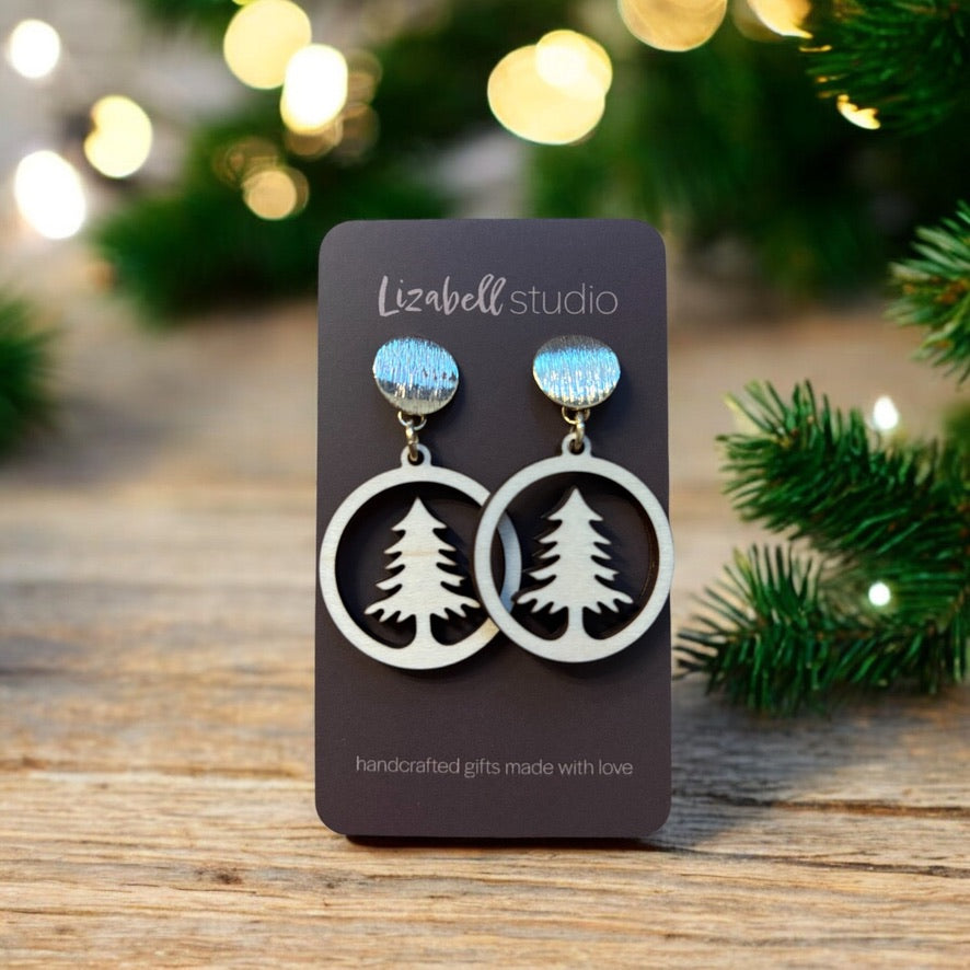 Holly Jolly Loop Earrings